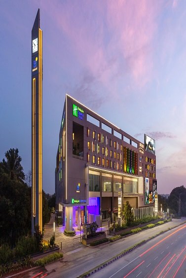 Call Girls Service Holiday Inn Express & Suites Bengaluru OMR